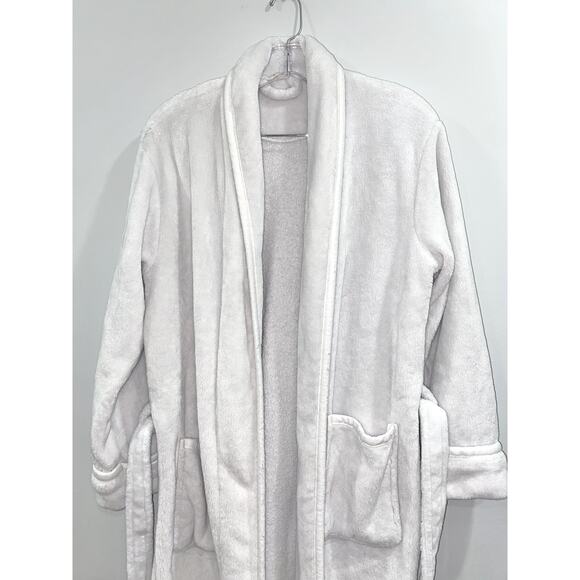 Plush White Long Robe Size S - Picture 2 of 8